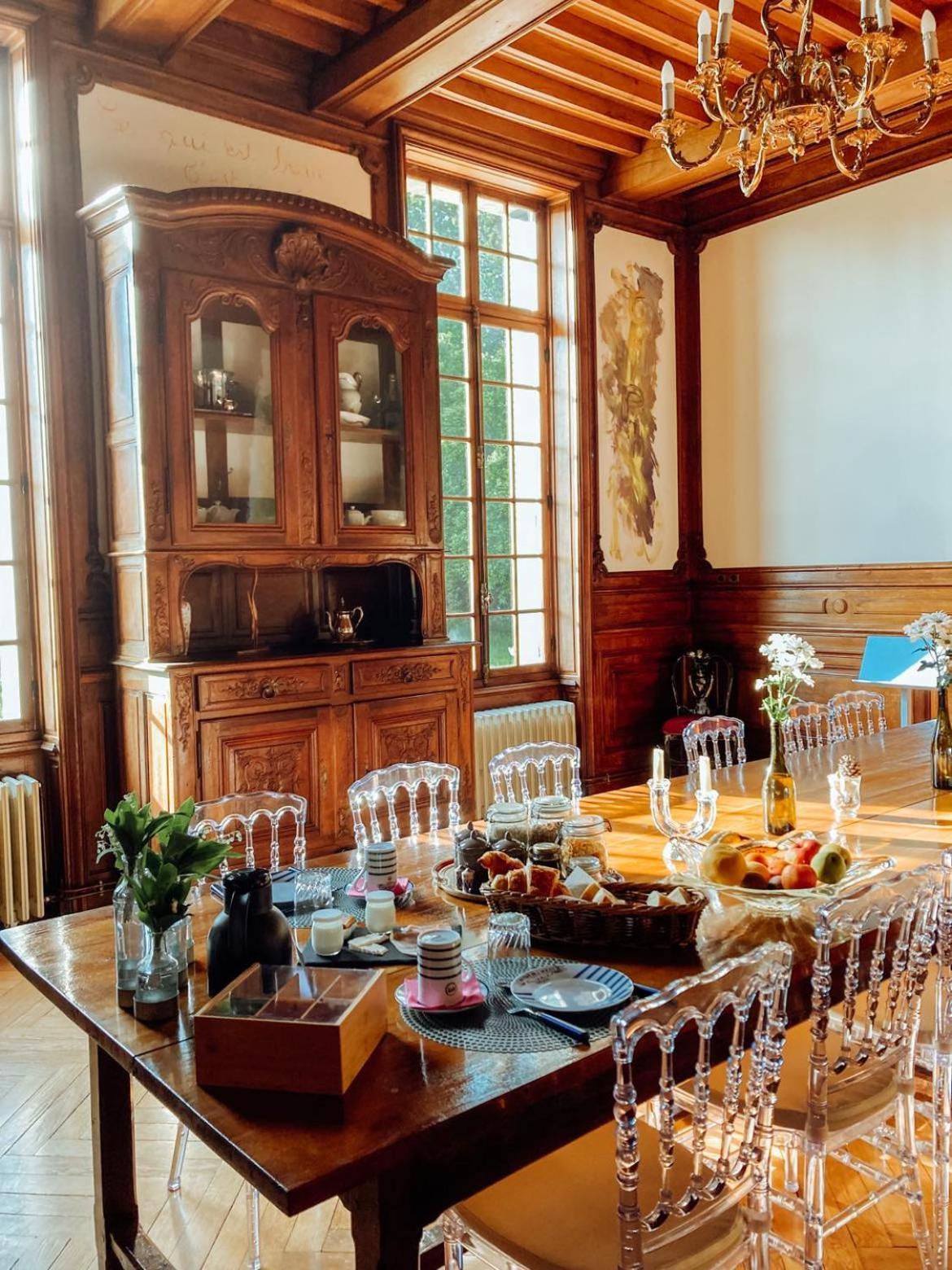 Chateau Du Guerinet Saint-Priest-Bramefant ภายนอก รูปภาพ